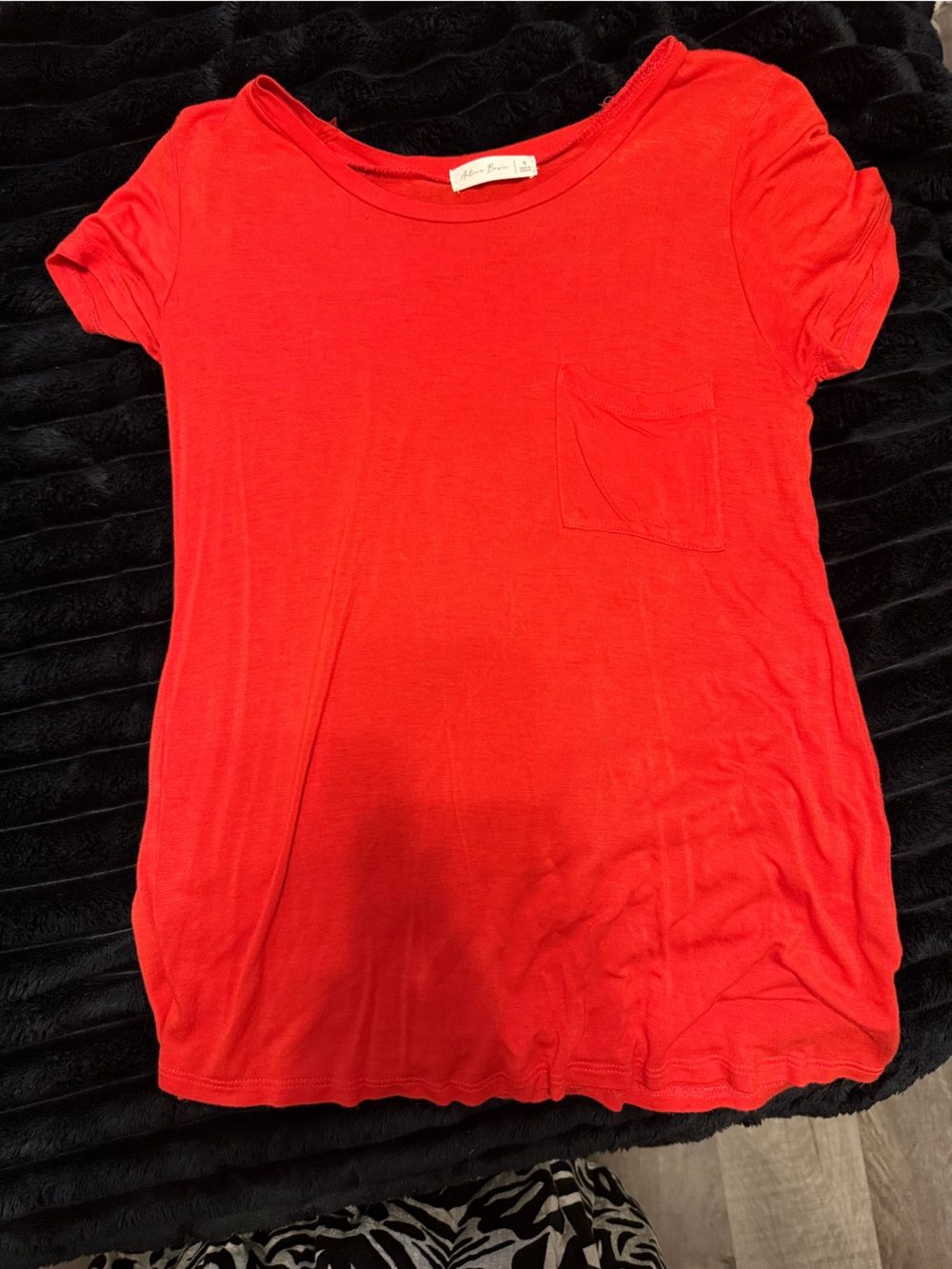 Active Basic Red Short Sleeve Tee with Pocket